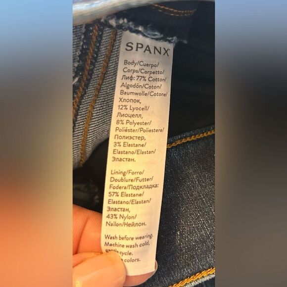 Spanx Distressed Ankle Skinny Jeans EUC Size M - Picture 6 of 8